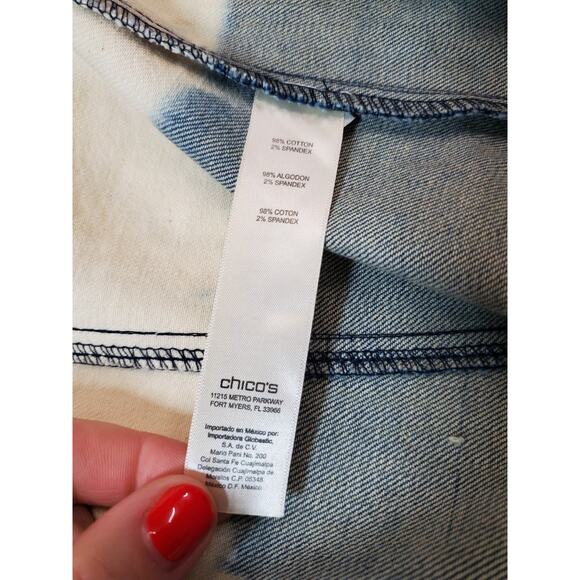 Chico's 1 Womens medium Denim Jacket Lightweight Open Front Blue Printed Sequins - Picture 5 of 8